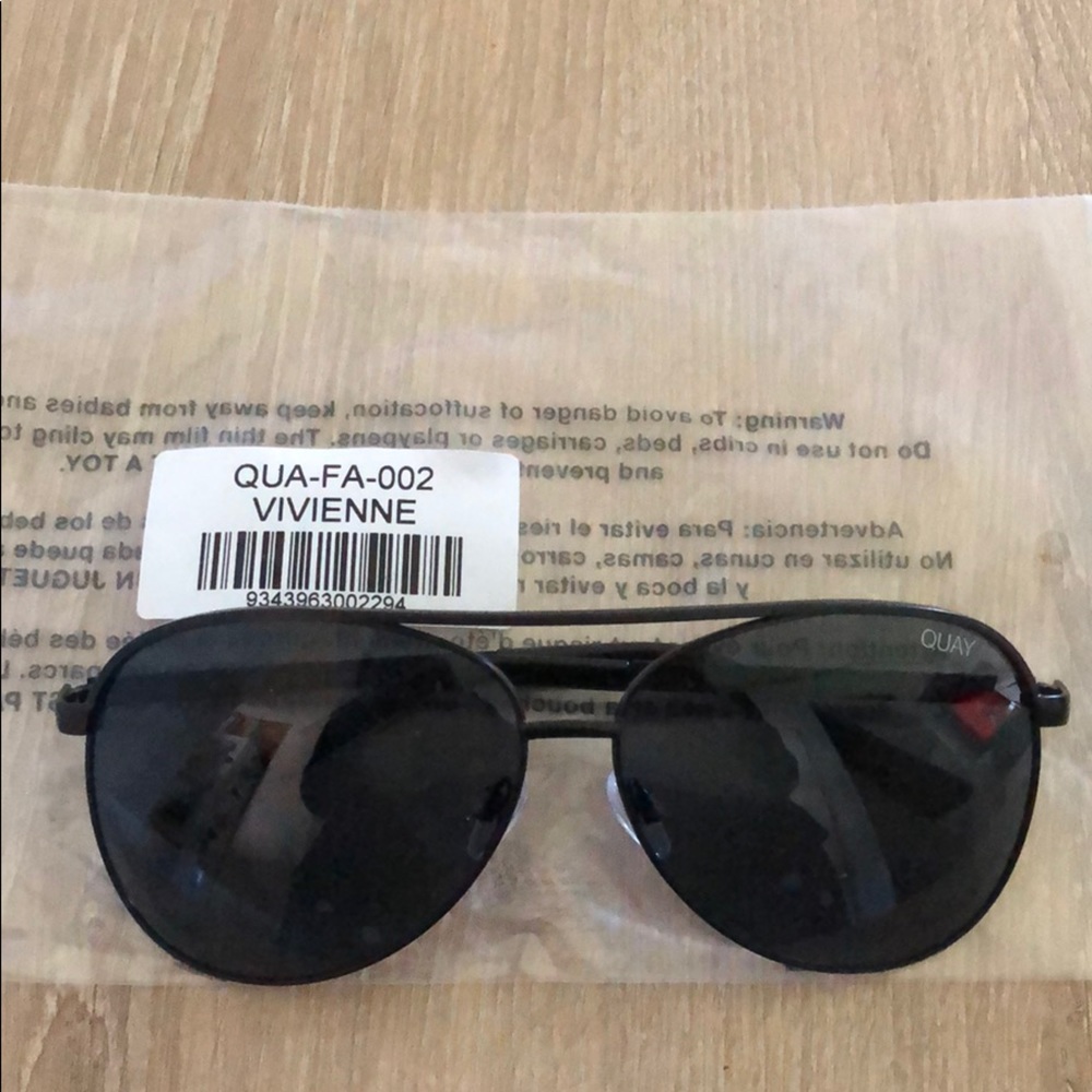 Quay Australia “Vivienne” sunglasses